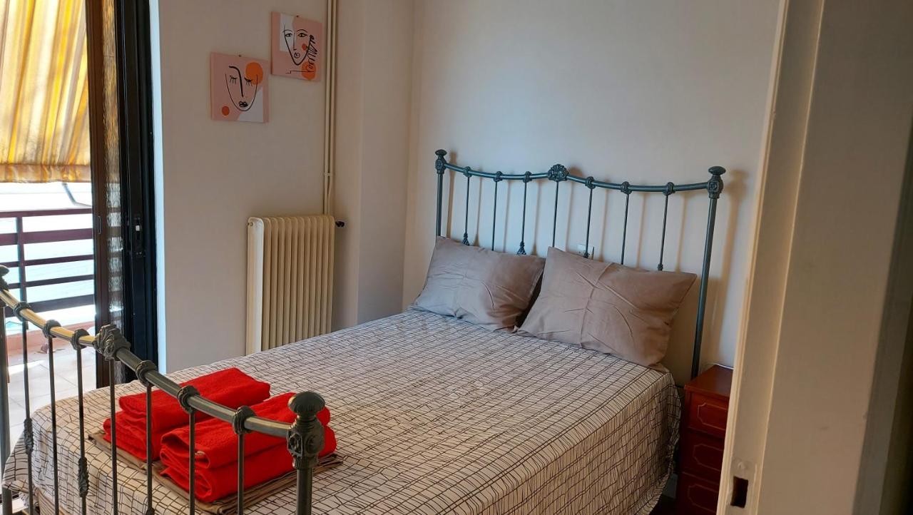 Dolphin 1 Apartment Артемида Екстериор снимка