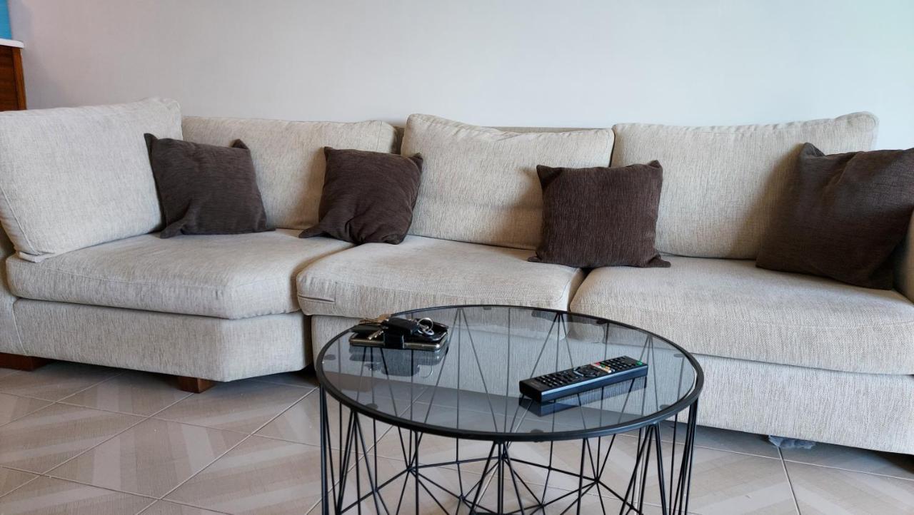Dolphin 1 Apartment Артемида Екстериор снимка