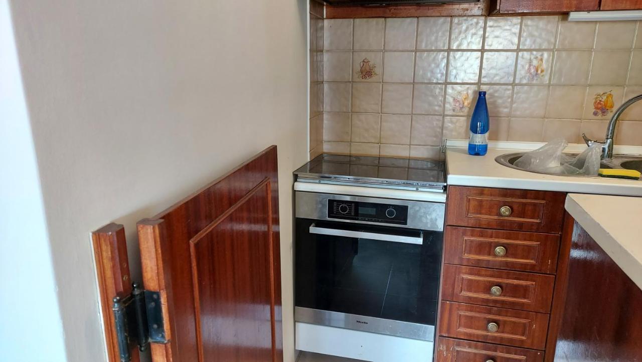 Dolphin 1 Apartment Артемида Екстериор снимка