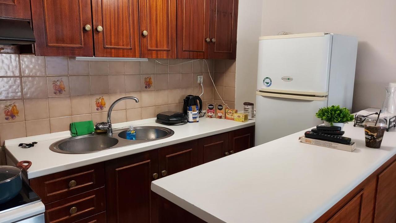 Dolphin 1 Apartment Артемида Екстериор снимка